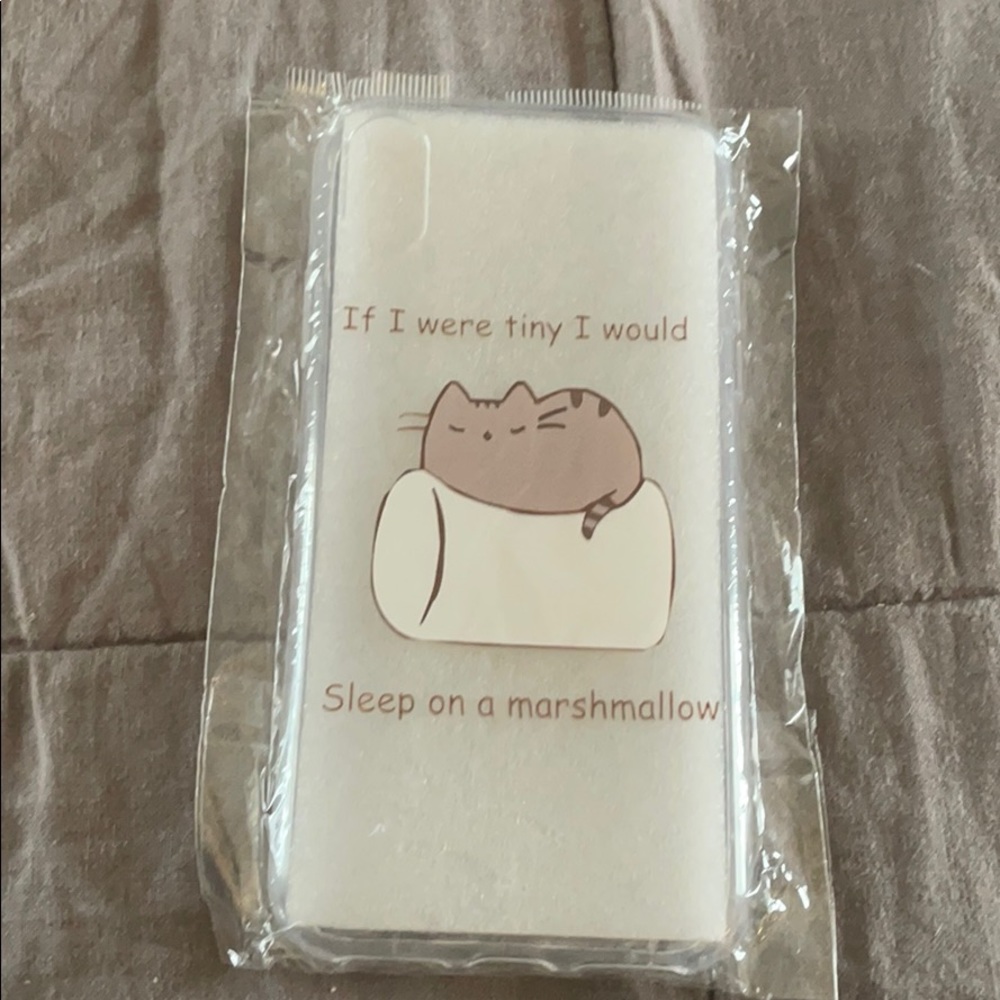 Pusheen iPhone X case.